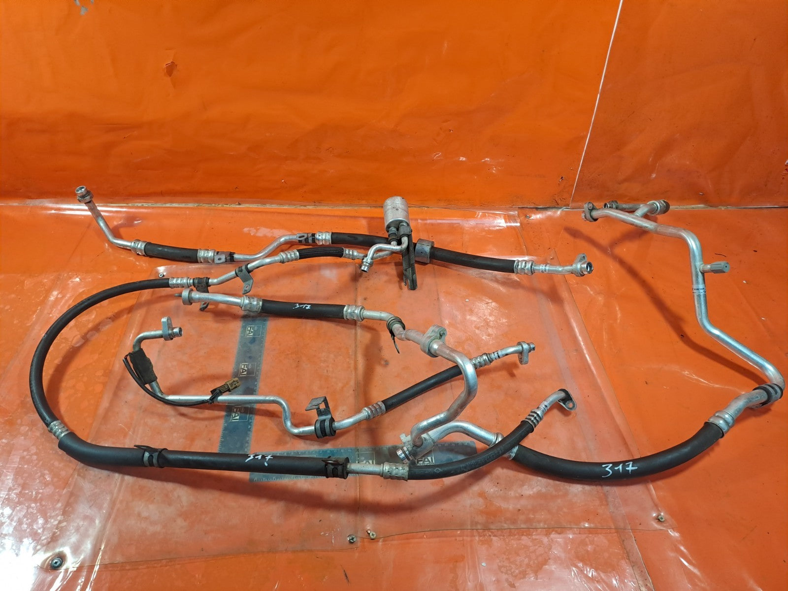 ✅RENAULT ZOE DYNAMIQUE 2015 A/C AIR CON PIPES HOSES 924541321R 924901059R A317 - Image 1