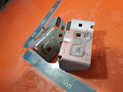 ✅Renault Trafic III Sl27 Sport 2016 1.6 Diesel BONNET HINGES 93451643B 98451653B - Image 7