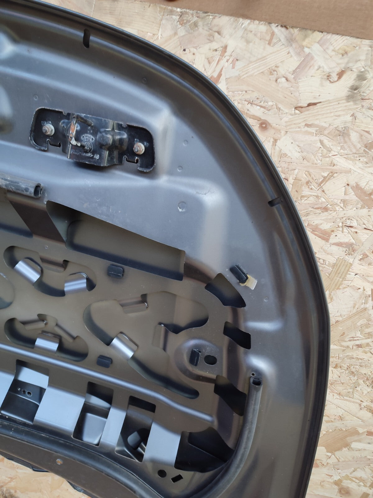 LAND ROVER DISCOVERY SPORT L550 2.0 DIESEL 2016 BONNET GREY Warranty A111 - Image 12