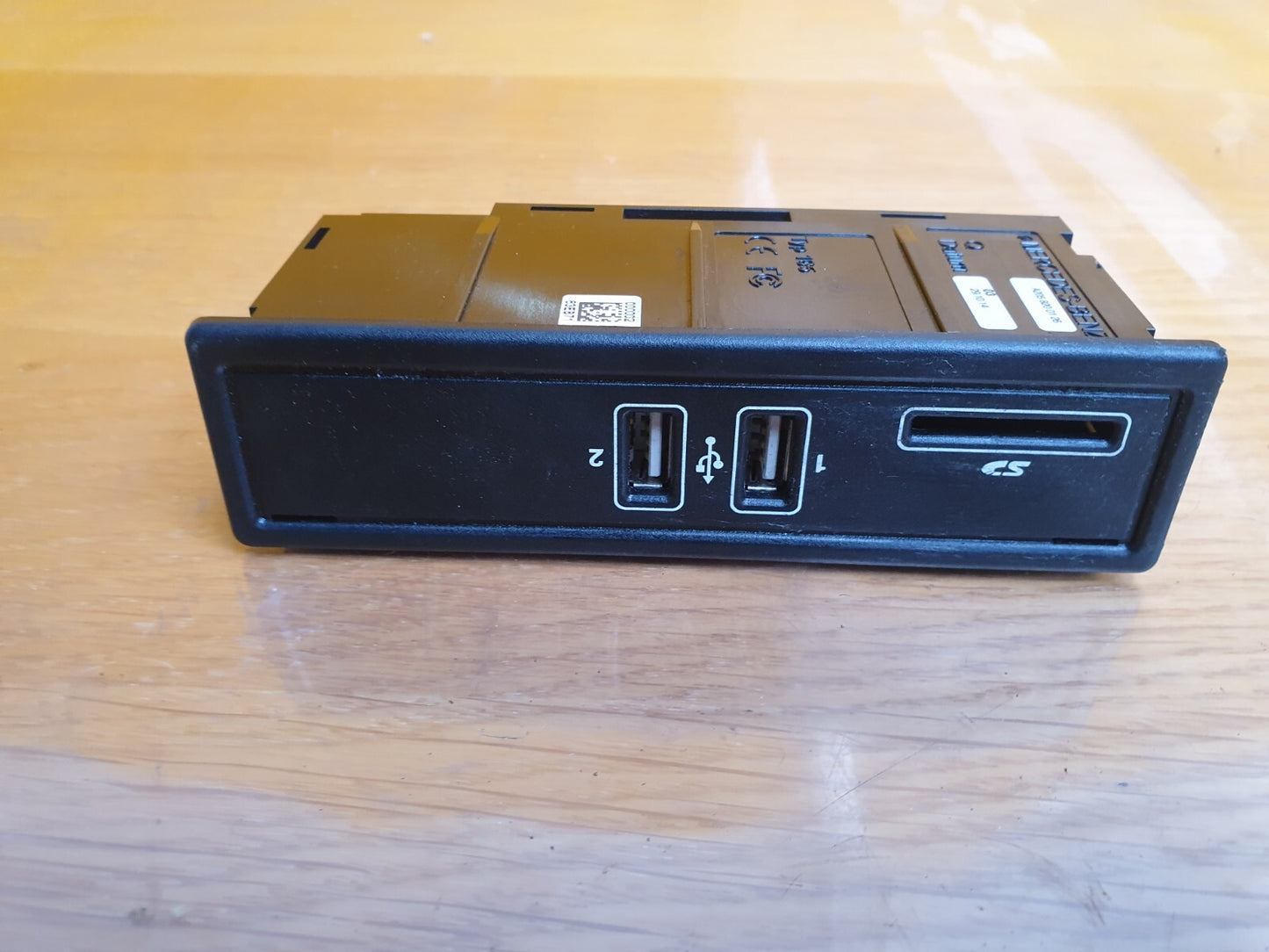 ✅2014 MERCEDES C CLASS W205 2.1D USB SD CARD PORT A2058200126 + WARRANTY A084 - Image 2