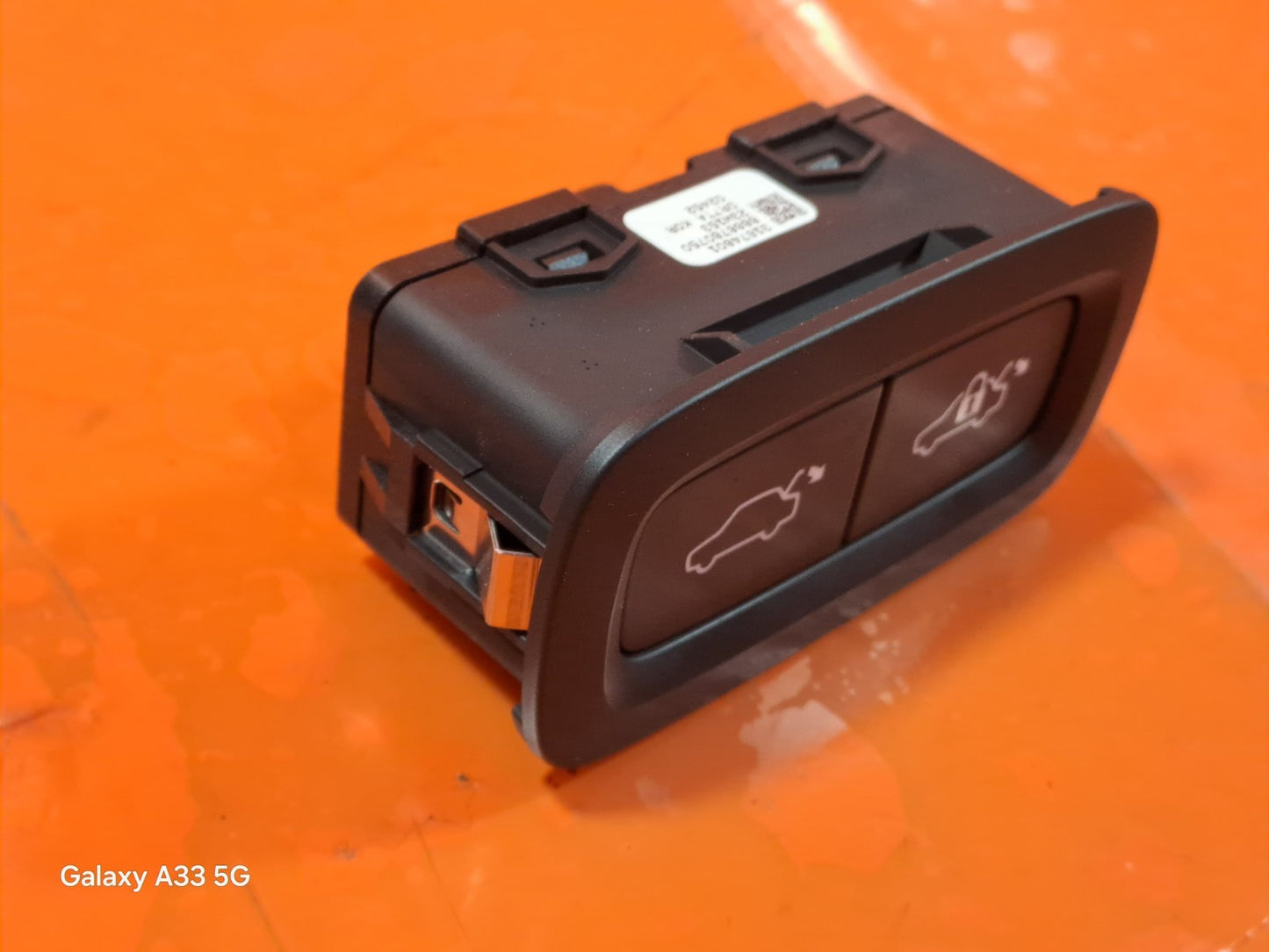 ✅POLESTAR 2 LONG RANGE 2023 TAILGATE OPEN SWITCH 31674801 Warranty A312 - Image 4