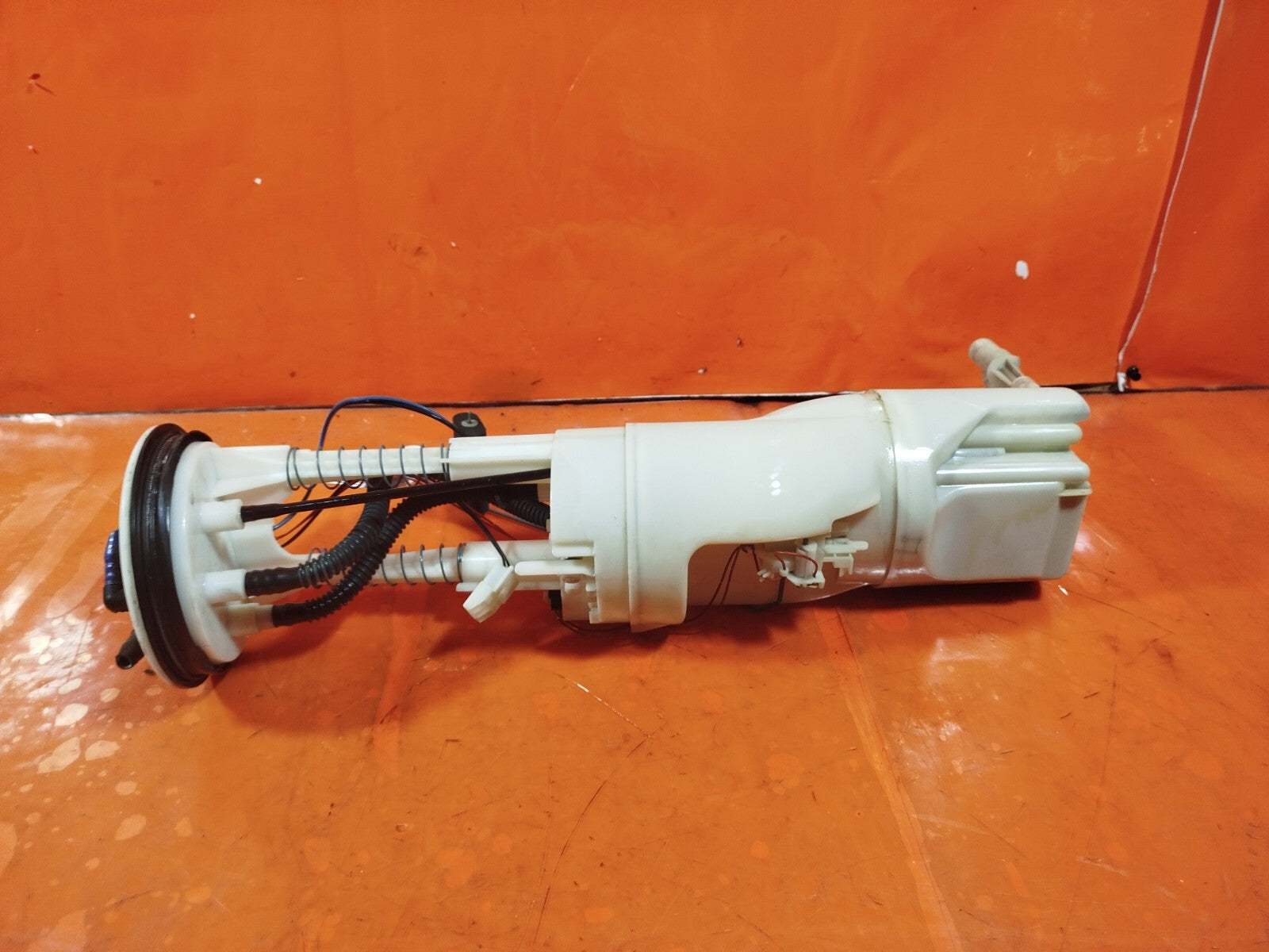 ebay-src:https://i.ebayimg.com/00/s/mtiwmfgxnjaw/z/06aaaoswsujogzif/$_57.jpg