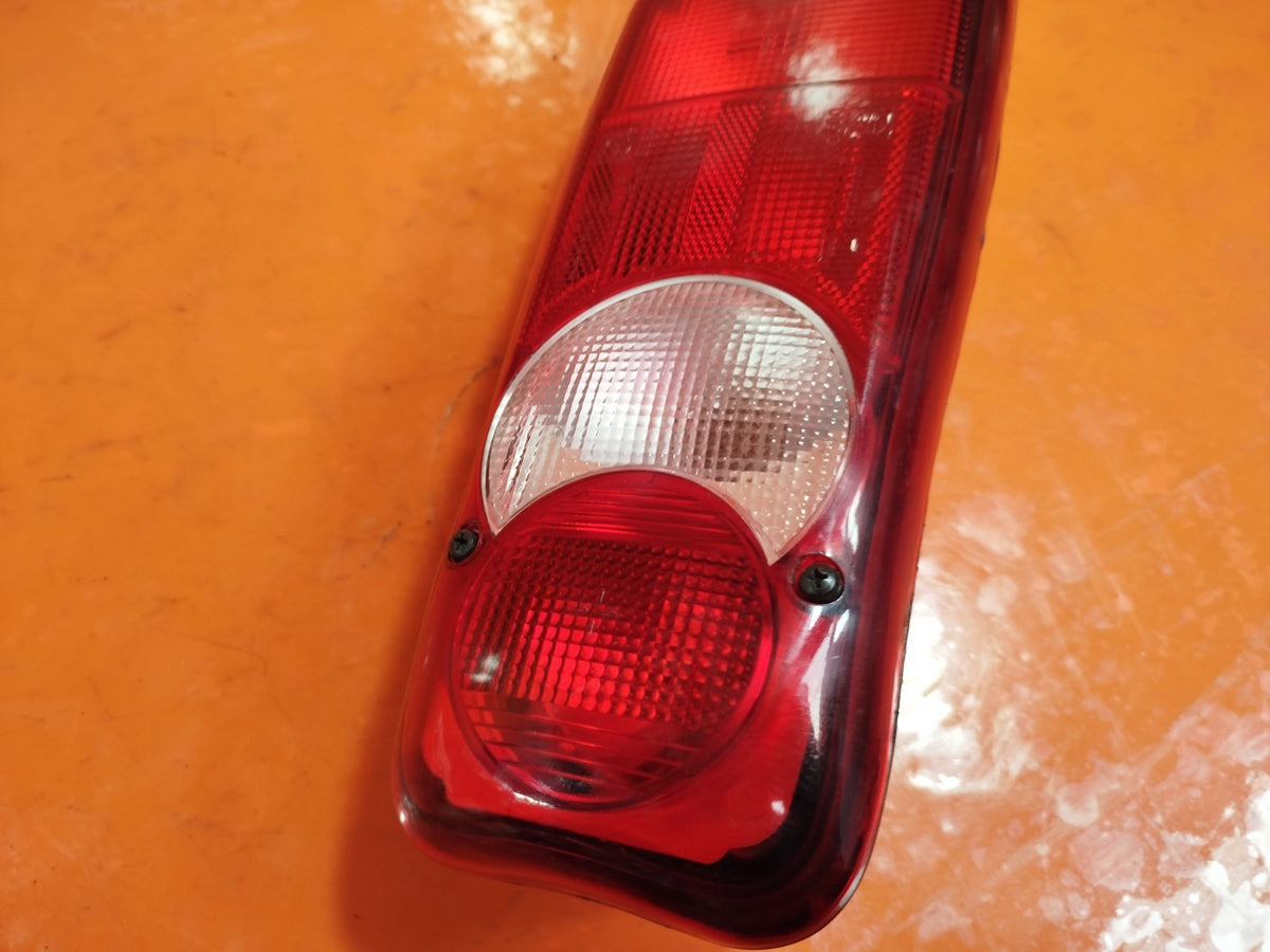 2021 VW Transporter T30 Rear Left Passenger Tail Light 7F0945095 Warranty A412 - Image 6