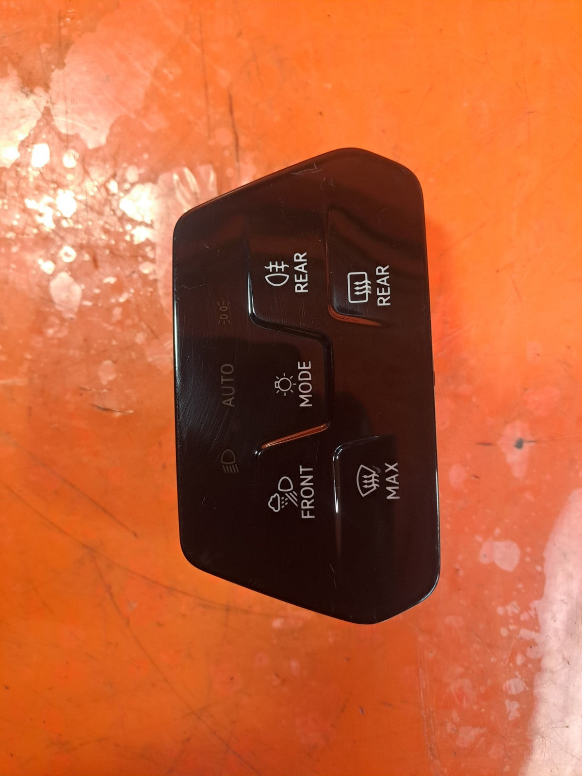 ebay-src:https://i.ebayimg.com/00/s/mtywmfgxmjaw/z/e4iaaeswui1pnwfx/$_57.jpg