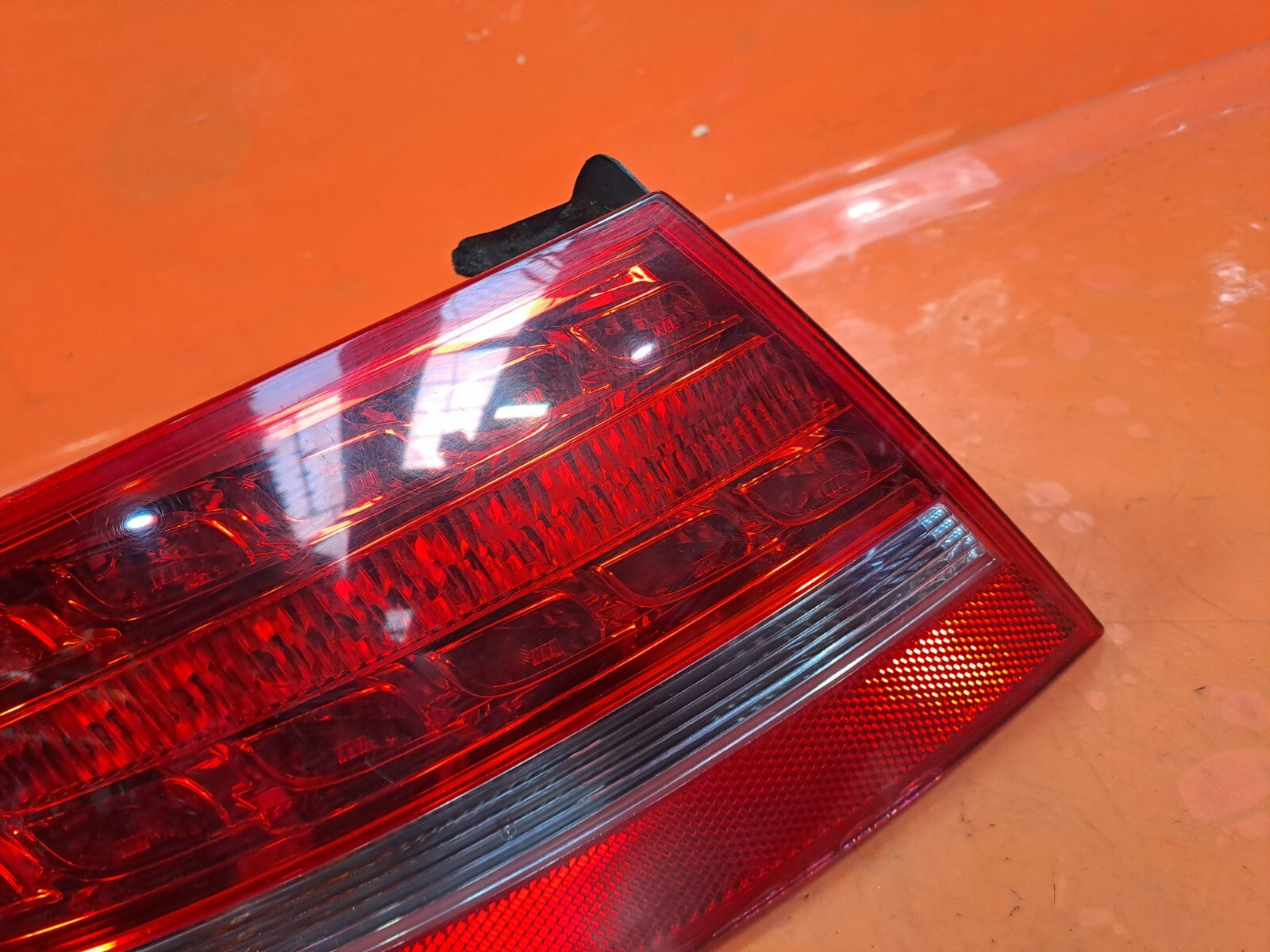 ✅AUDI A5 S LINE CABRIO 2.0 PETROL 2009 REAR LEFT OUTER TAIL LIGHT 8T0945095B - Image 5