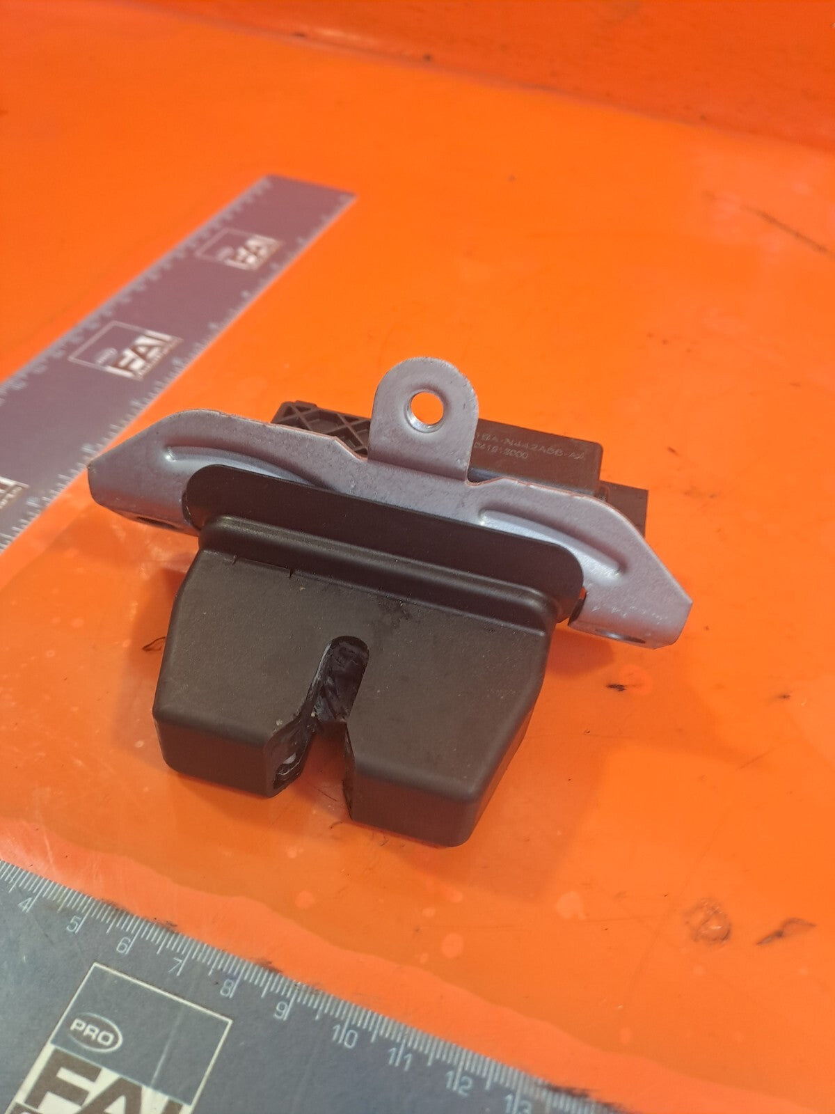 ✅FORD FIESTA VIGNALE 1.0 PETROL 2018 BOOT TAILGATE LOCK H1BAN442A66AA Warranty - Image 4