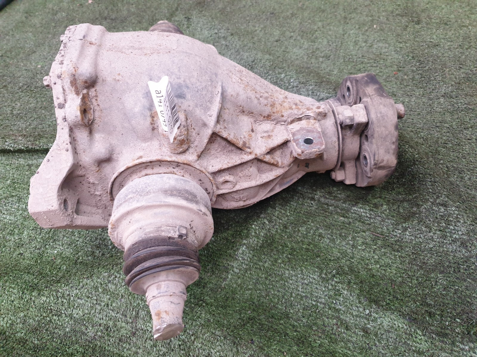✅2013 MERCEDES W212 AMG 2.1D REAR AXLE DIFFERENTIAL RATIO 2.47 2123507906 A141 - Image 5