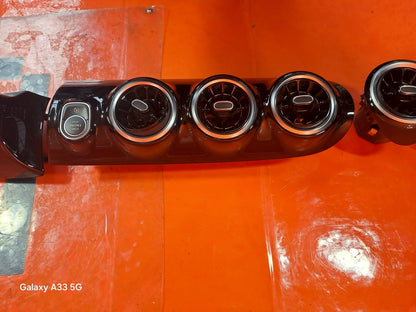 ✅MERCEDES A180 SPORT 1.3 PETROL 2025 DASHBOARD AIR VENTS & START STOP SWITCH - Image 10