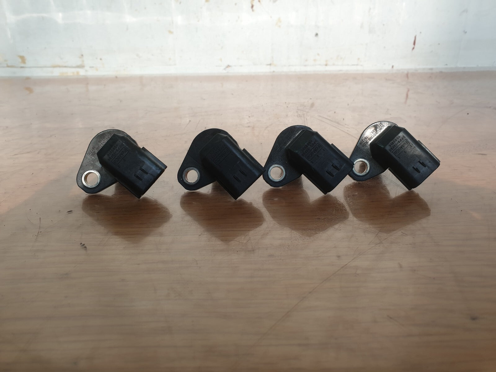 ebay-src:https://i.ebayimg.com/00/s/mtiwmfgxnjaw/z/sn0aaosw7svm4bsz/$_57.jpg