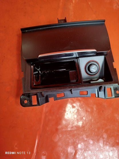 ✅AUDI Q5 S LINE 2.0 PETROL 2012 CENTRE CONSOLE STORAGE COMPARTMENT 8K0857965 - Image 3
