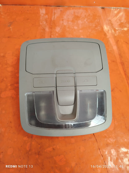 ✅Ssangyong Tivoli Ex 2016 1.6 Diesel FRONT INTERIOR ROOF LIGHT 77670-34000 A279 - Image 1