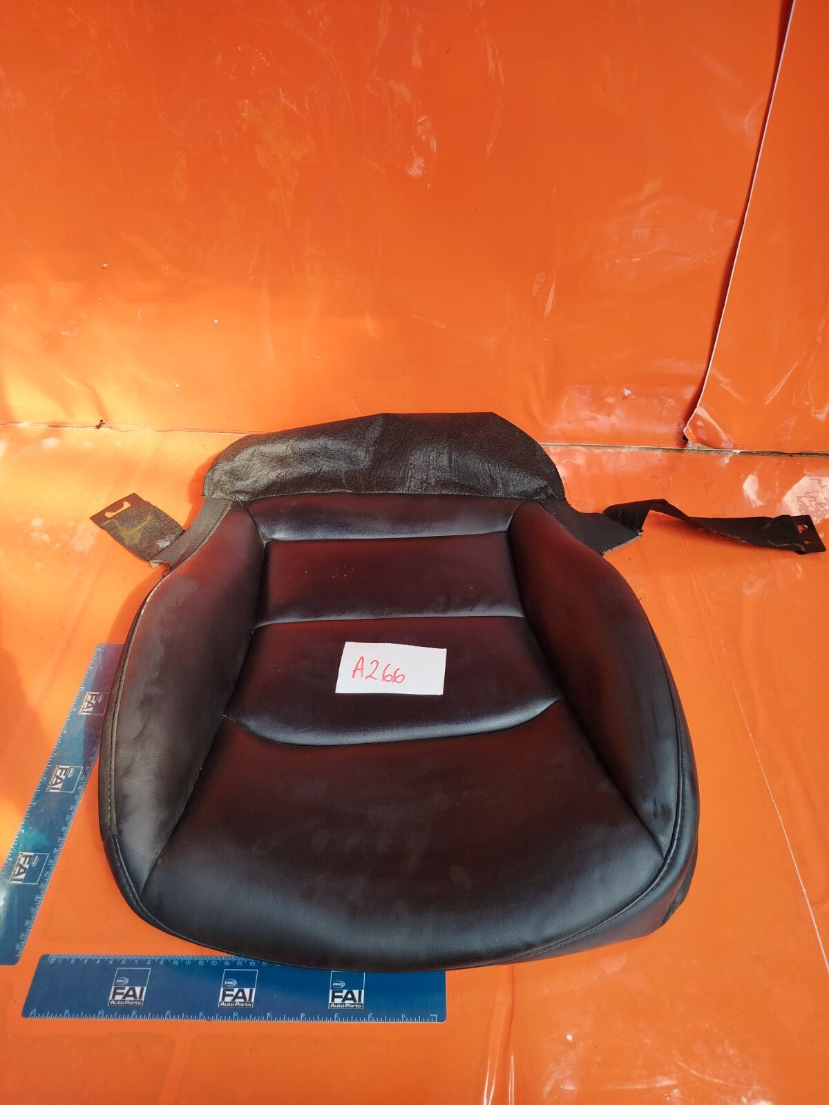 ✅TESLA MODEL 3 LONG RANGE 2020 FRONT LEFT OR RIGHT SEAT LOWER CUSHION BOTTOM - Image 2