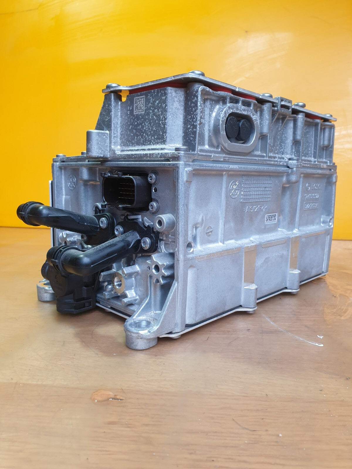 ebay-src:https://i.ebayimg.com/00/s/mtywmfgxmjaw/z/jd0aaoswrbjmyhjv/$_57.jpg