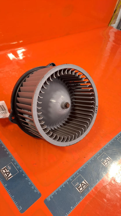 ebay-src:https://i.ebayimg.com/00/s/mtywmfg5mda=/z/kkoaaoswbihnboti/$_57.jpg