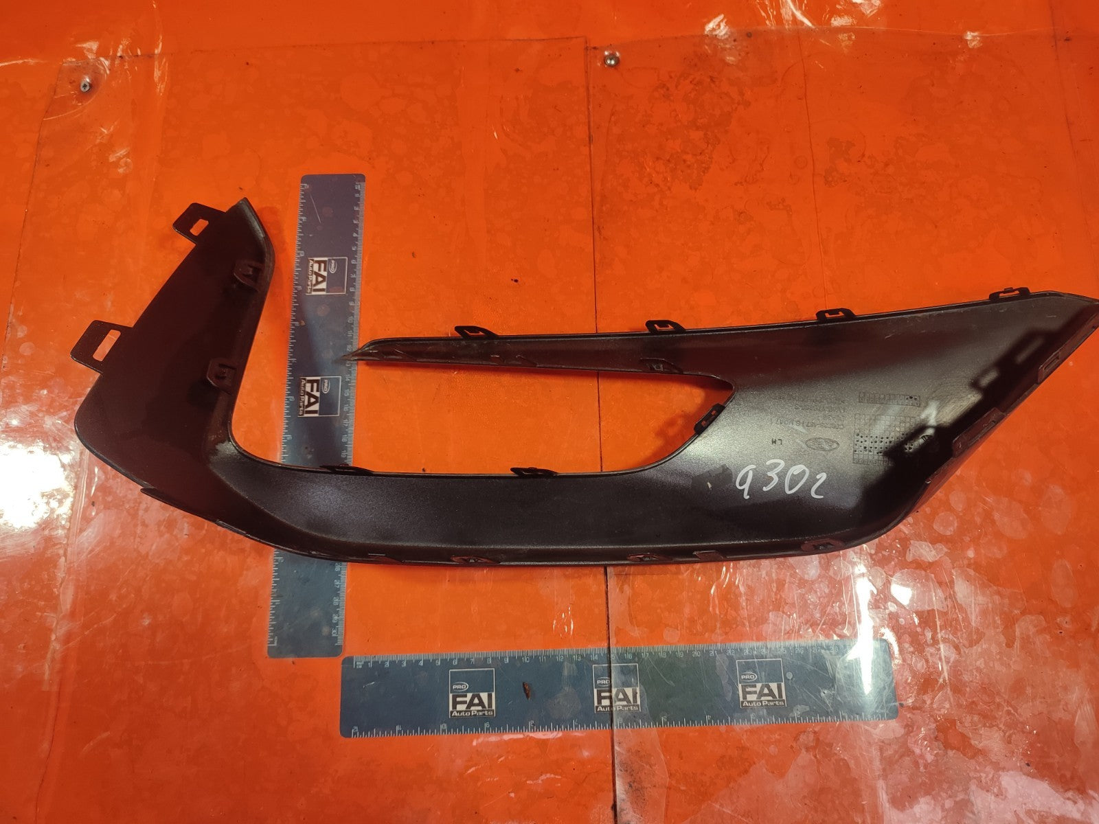✅2024 FORD KUGA MK3 ST-LINE FRONT LEFT FOG LIGHT SURROUND LV4B-17C755-S WARRANTY - Image 6