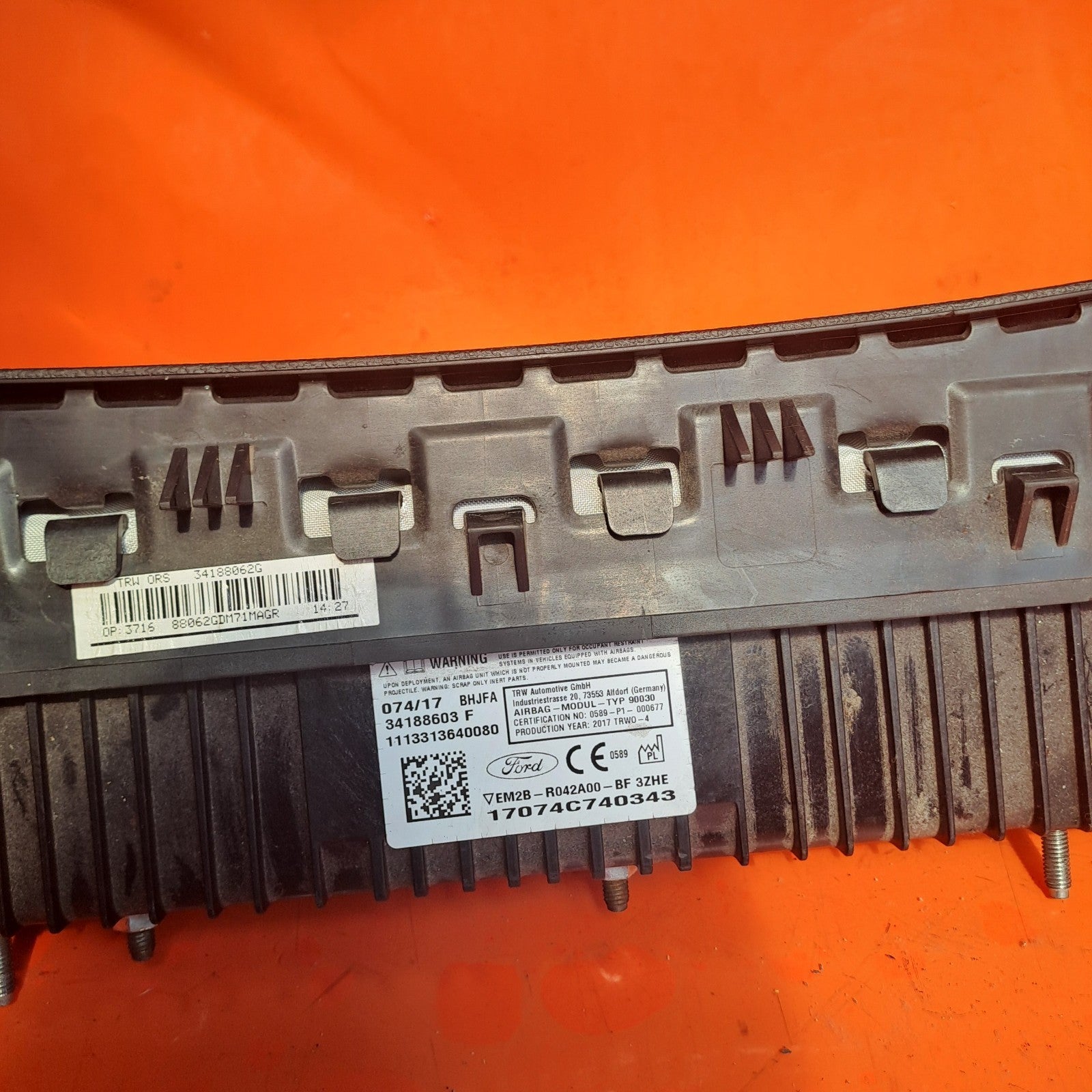 ebay-src:https://i.ebayimg.com/00/s/mtywmfgxnjaw/z/ypcaaeswywvokbsw/$_57.jpg