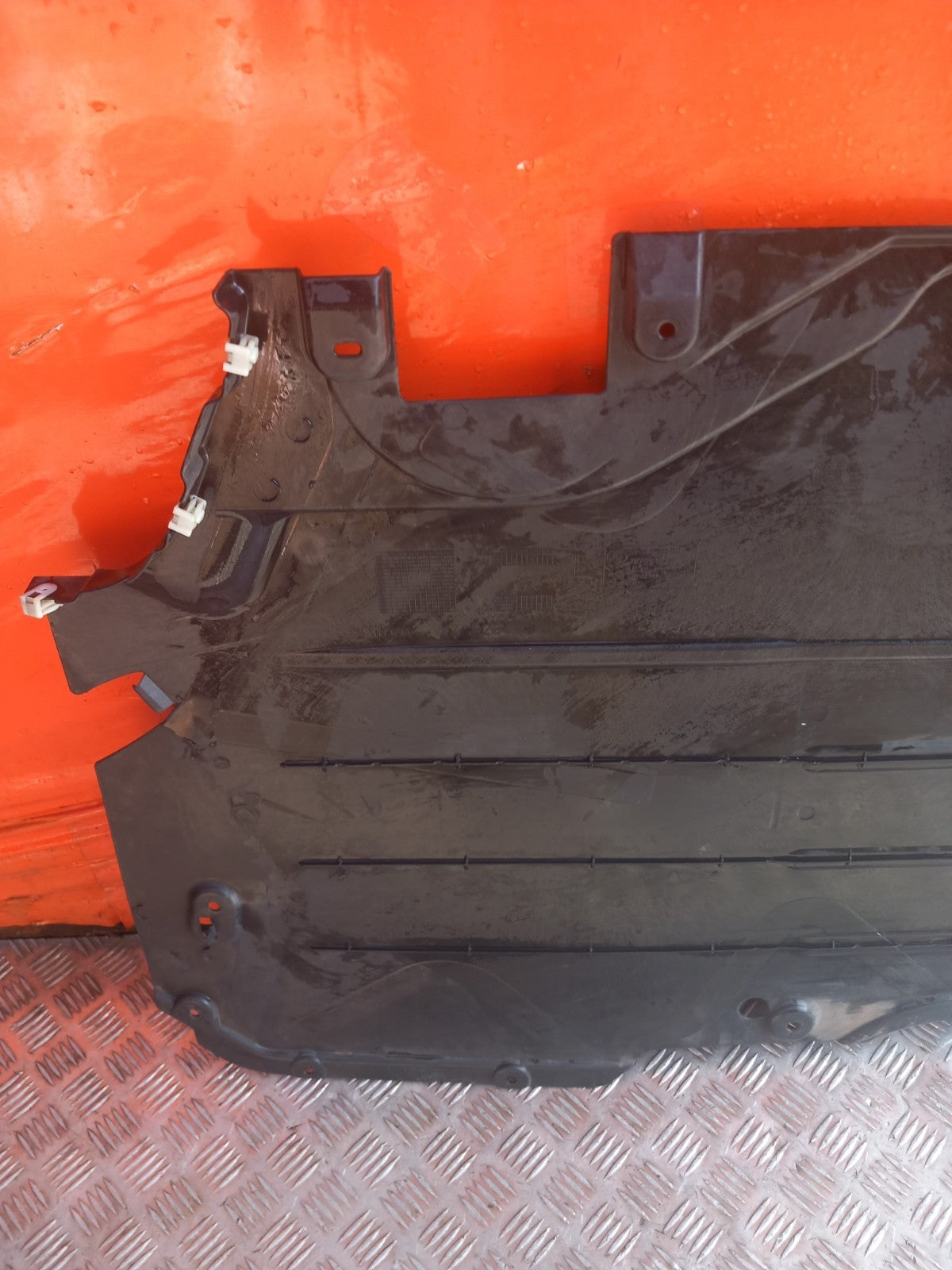 BMW X5 G05 3.0 Petrol 2025 Rear Left Underbody Cover 9623211 A398 - Image 3