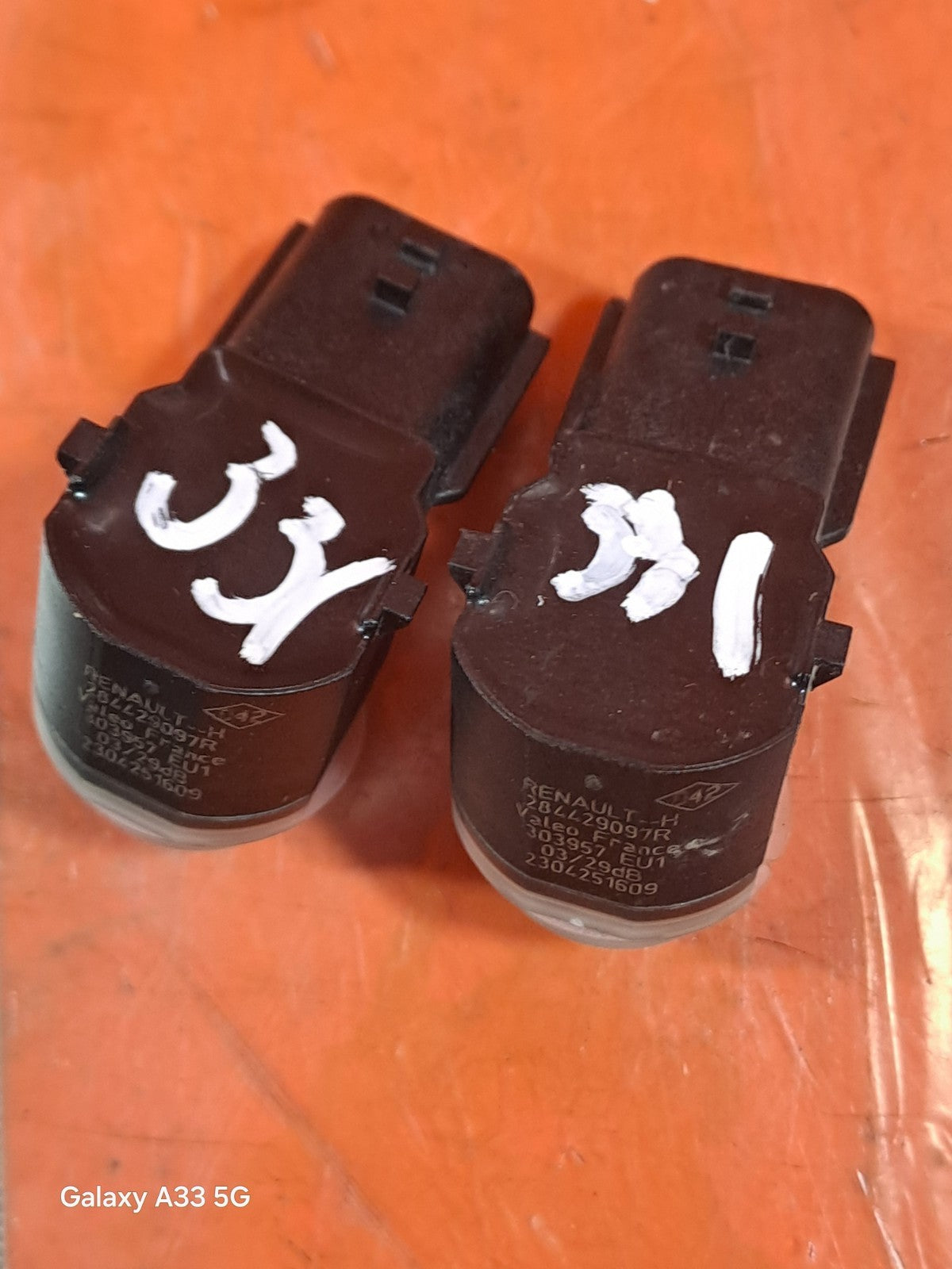 ✅RENAULT CLIO V 1.6 PETROL 2025 PARKING SENSORS PAIR 284429097R Warranty A331 - Image 6