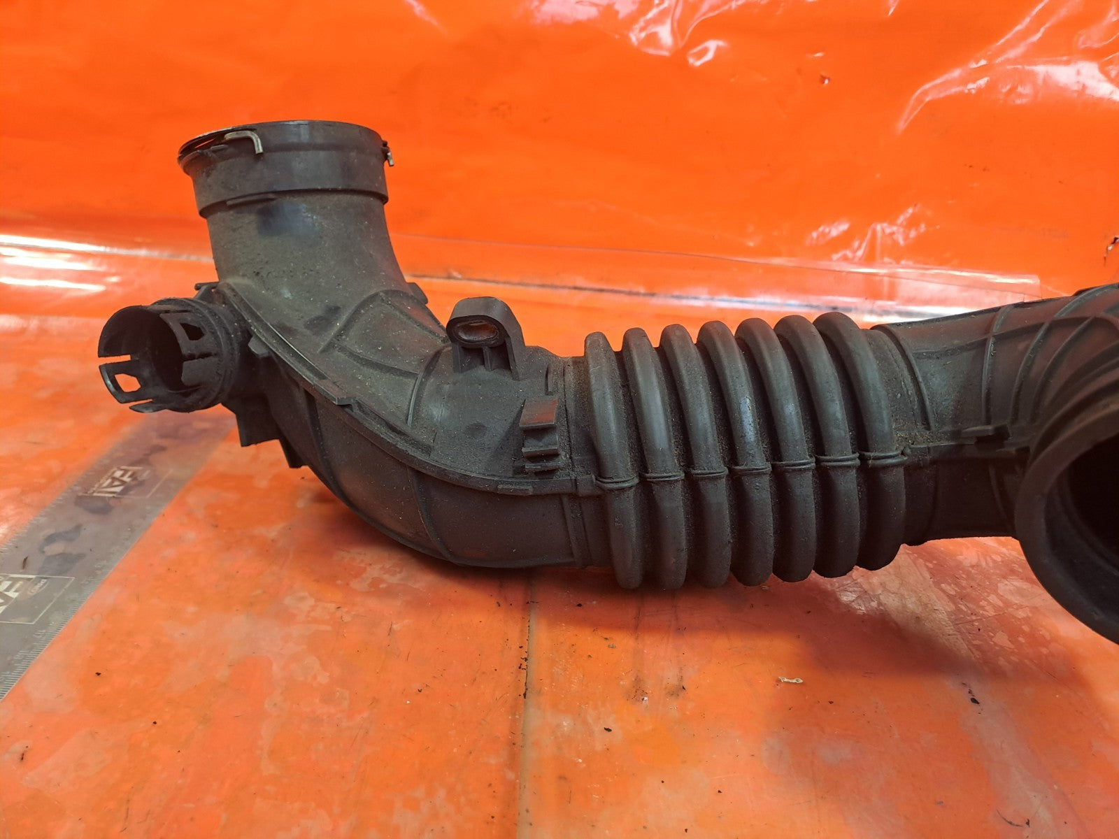 ✅2012 BMW 3 SERIES F30 2.0D AIR INTAKE INLET PIPE HOSE 586509 + WARRANTY A321 - Image 3