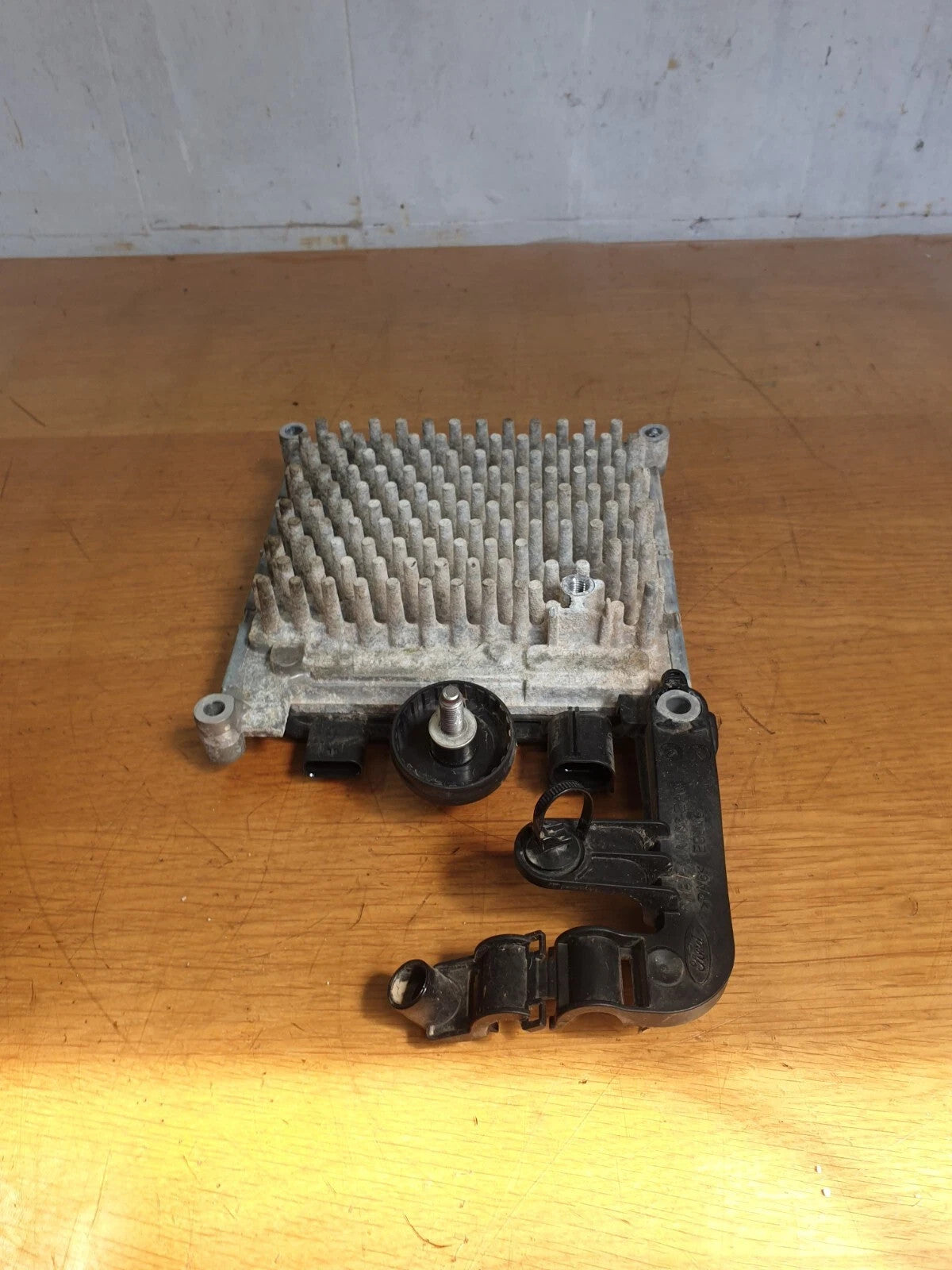 ebay-src:https://i.ebayimg.com/00/s/mtywmfgxmjaw/z/eywaaeswpefqfpl3/$_57.jpg