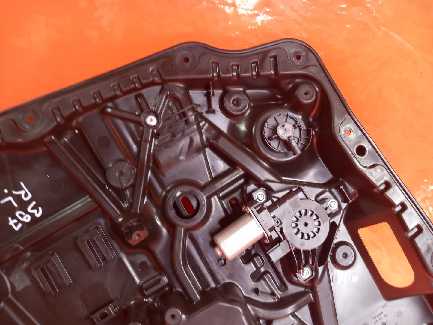 Mercedes Gle 450D AMG 3.0 Diesel 2025 Rear Left Door Window Regulator A397 - Image 4