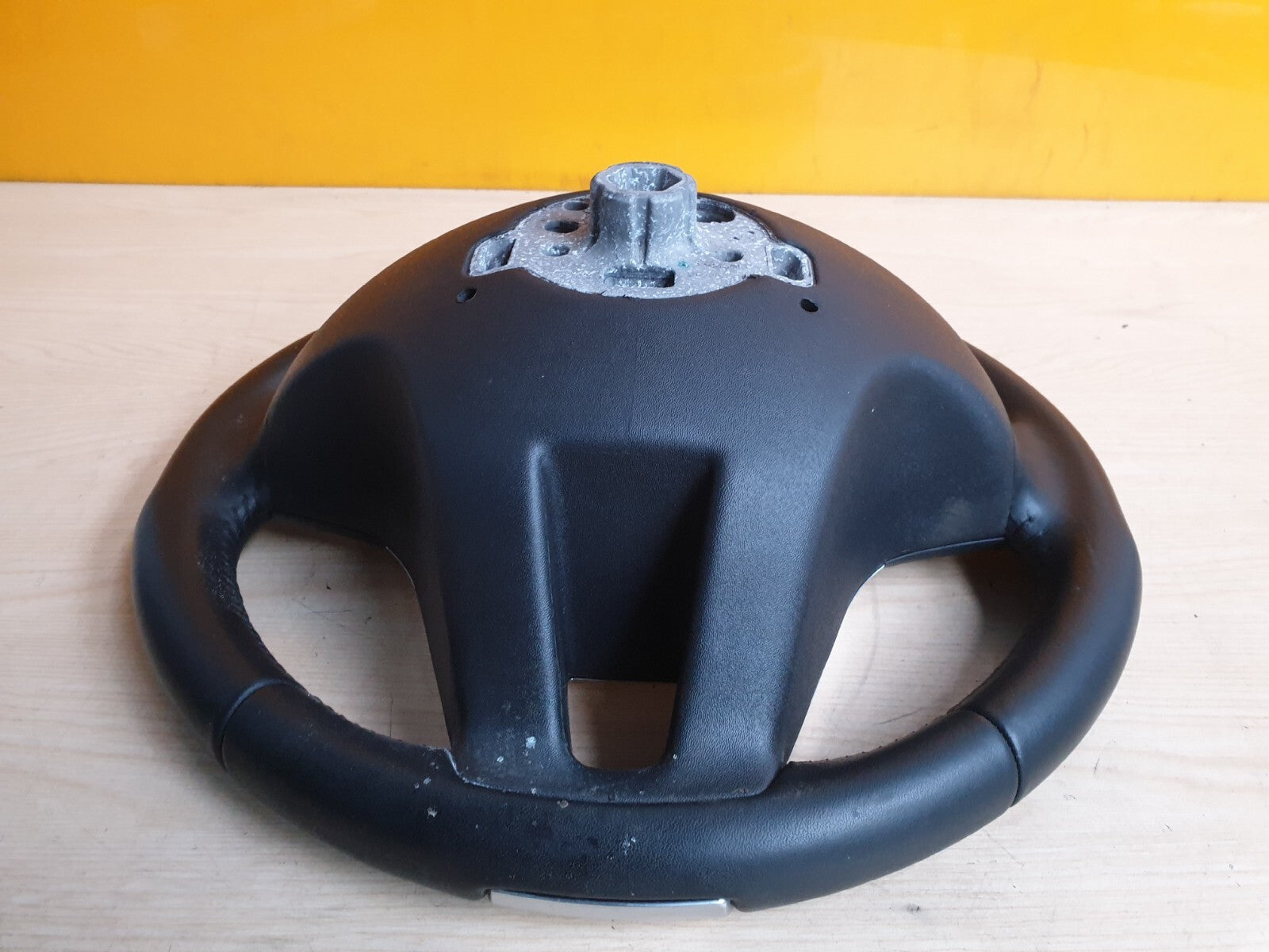 2018 VOLVO V40 Multifunction Steering Wheel 34220710A 34220709A X00 - Image 10