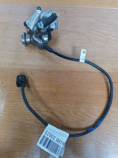 ebay-src:https://i.ebayimg.com/00/s/mtywmfgxmjaw/z/ptkaaoswmixmsnbp/$_57.jpg