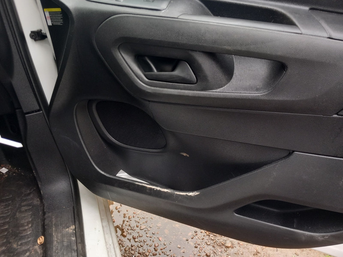 2022 Peugeot Partner K9 Front Right Door Card Panel Warranty A419 - Image 4