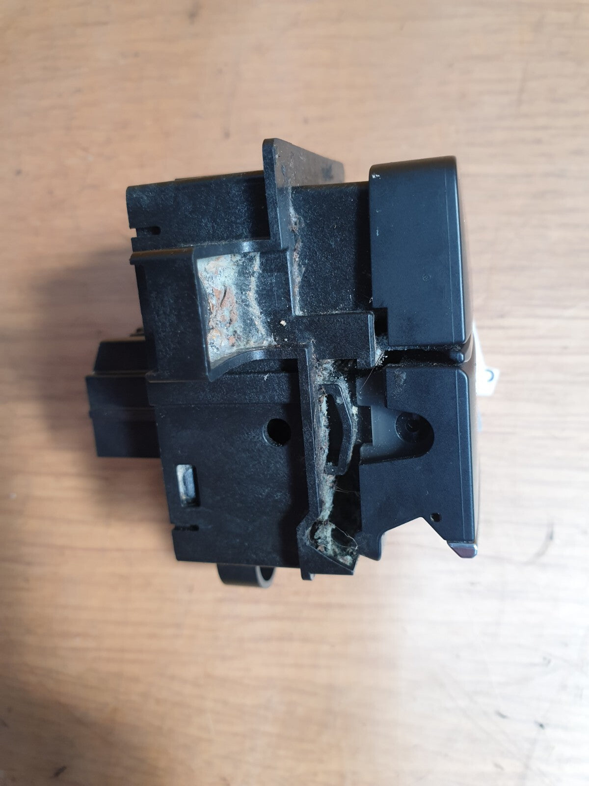 ✅2018 FORD FOCUS MK4 1.0 PETROL HANDBRAKE SWITCH  JX7T2B623AA + WARRANTY A175 - Image 2
