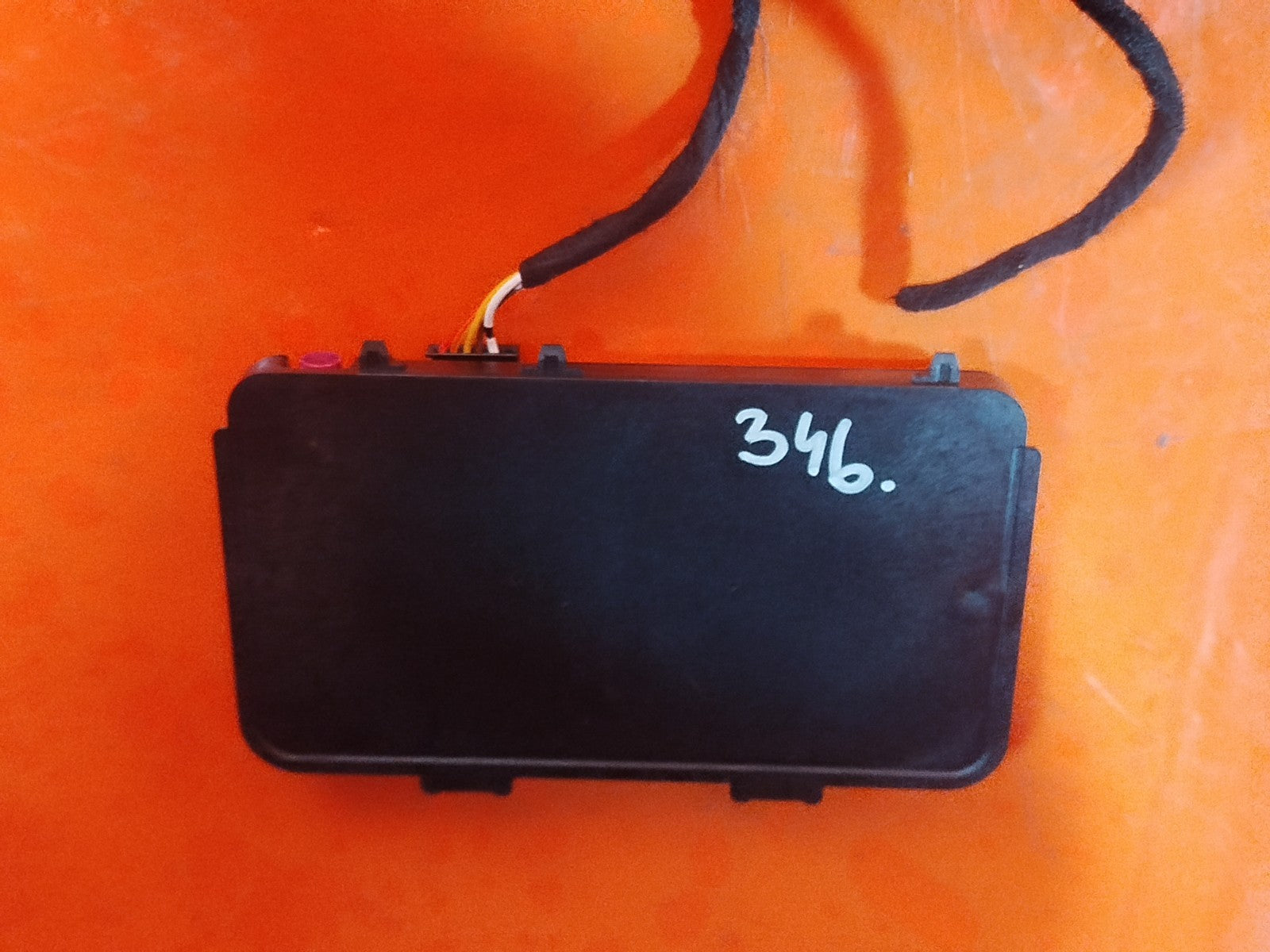 ✅VW GOLF R-LINE MK8 2.0 DIESEL 2020 WIRELESS PHONE CHARGER MODULE 5NA980611A - Image 7