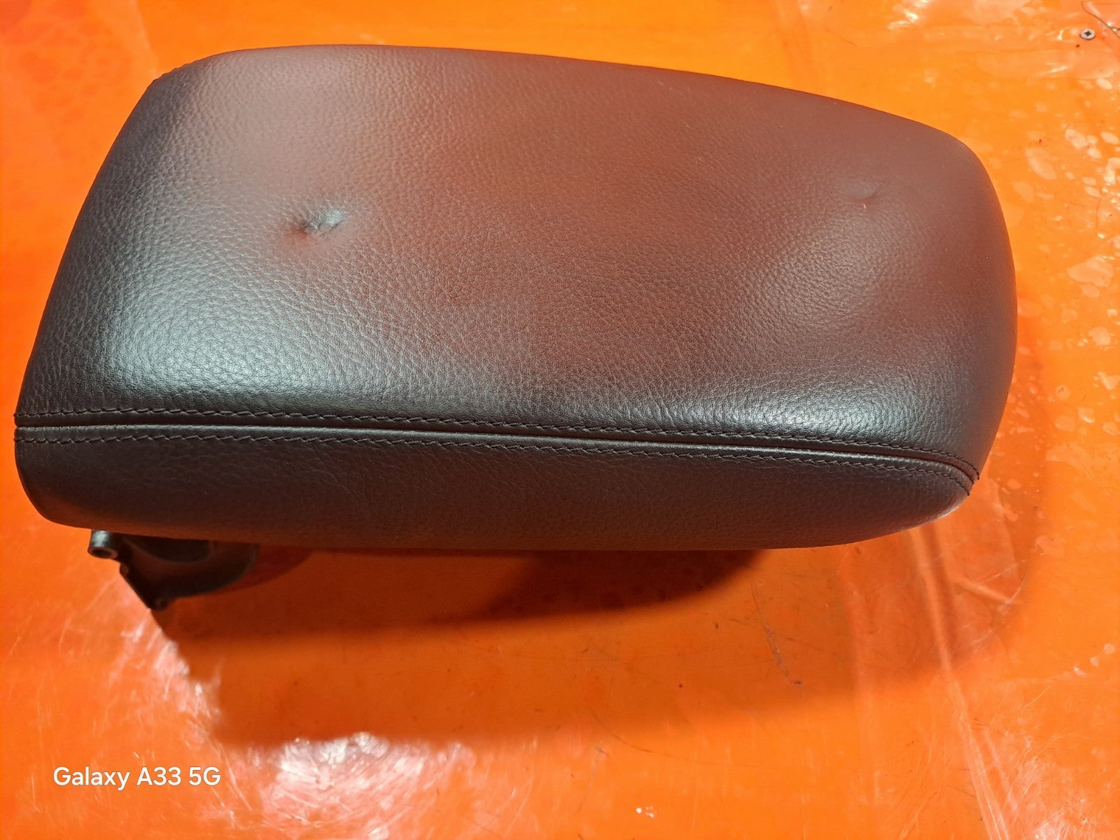 ✅BMW F23 218D 2.0 DIESEL 2019 CENTRE CONSOLE LEATHER ARMREST Warranty A344 - Image 9