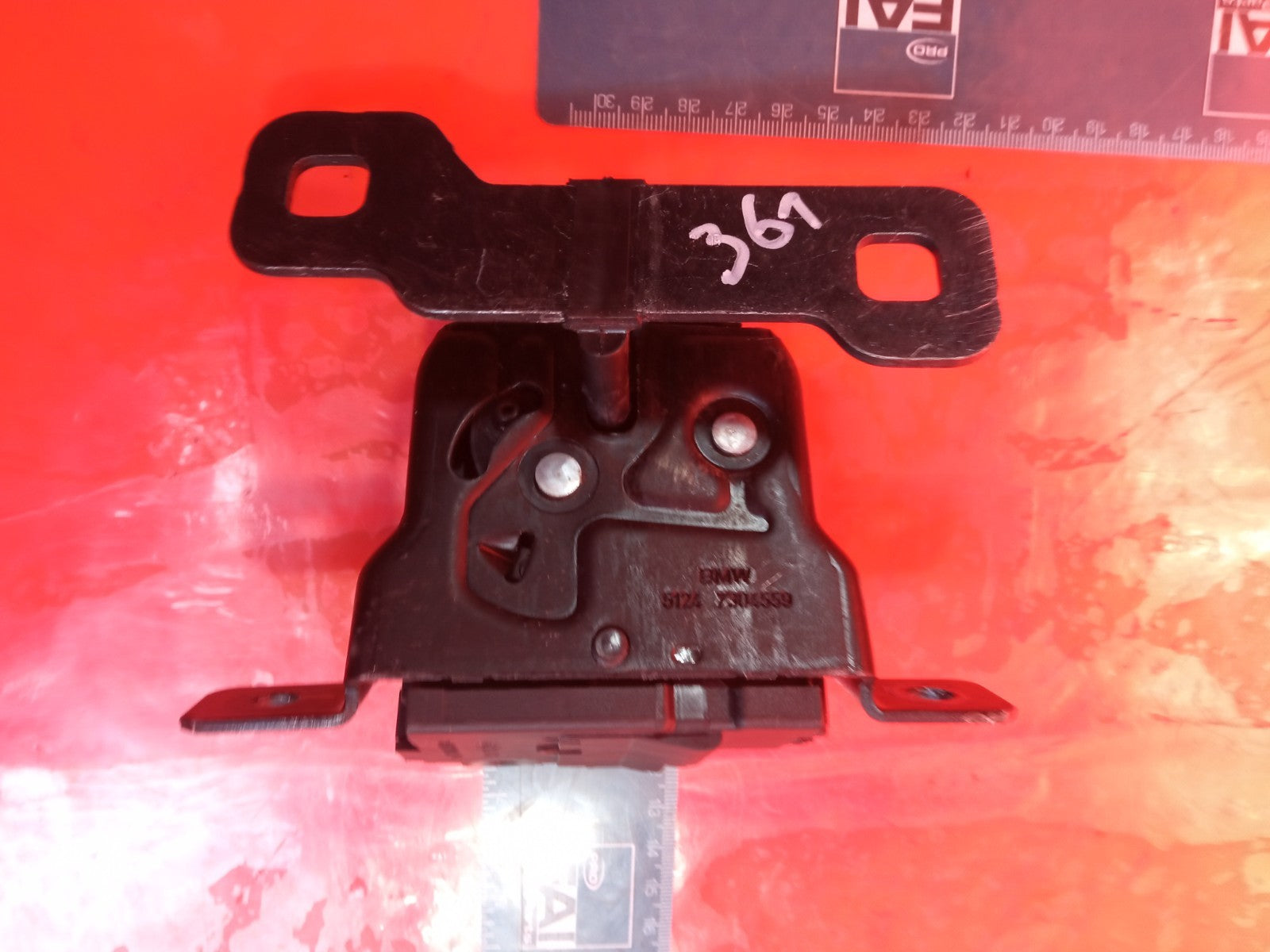 ✅BMW F22 218D Sport 2.0 Diesel 2015 Tailgate Boot Lock 7304559 Warranty A361 - Image 2