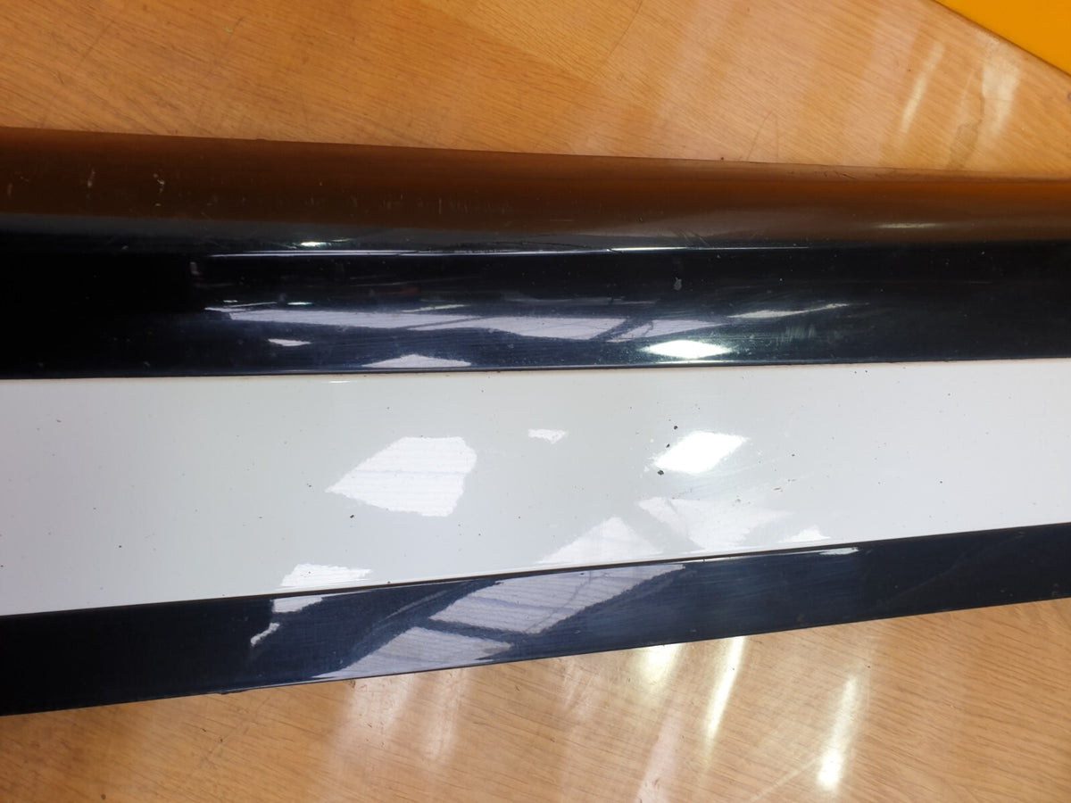 2022 Range Rover Evoque L551 Front Left Door Molding K8D2-21065-C Warranty A169 - Image 7
