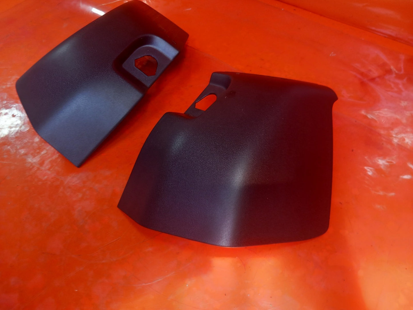 Land Rover Defender L663 3.0 Diesel 2025 Plastic Cover Pair N8B246067AB A396 - Image 5