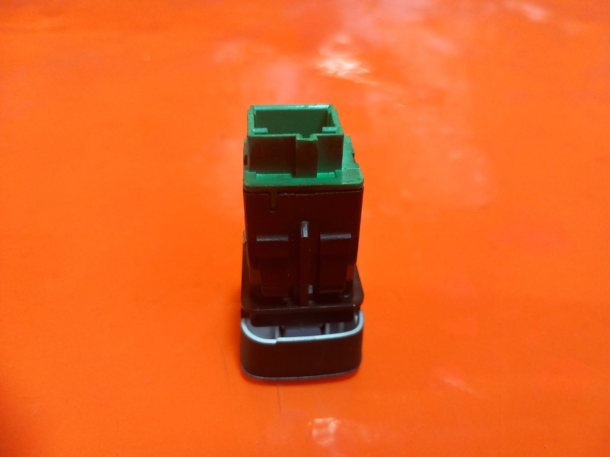ebay-src:https://i.ebayimg.com/00/s/mtiwmfgxnjaw/z/oyiaaesw5xzqvmmq/$_57.jpg