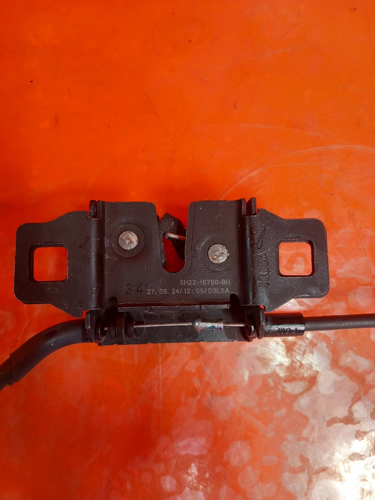Land Rover Defender L663 3.0 Diesel 2025 Bonnet Catch Latch Lock 5H2216700CH - Image 11