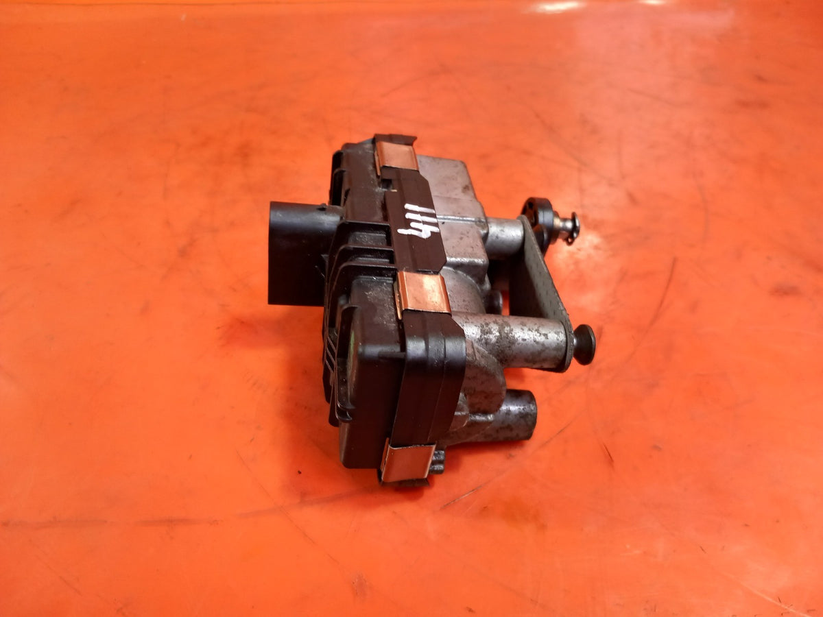 ebay-src:https://i.ebayimg.com/00/s/mtiwmfgxnjaw/z/-xwaaesw-95qik7n/$_57.jpg