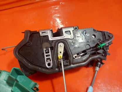 BMW F40 116D 1.5 Diesel 2021 Front Right Door Lock 7956148 Warranty A365 - Image 9