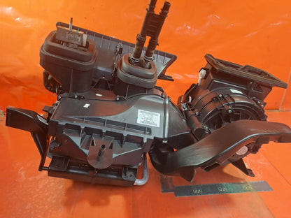 ✅FORD TRANSIT CUSTOM 2.2 DIESEL 2013 HEATER BOX AIR CONDITIONING BK2119B555BF - Image 9