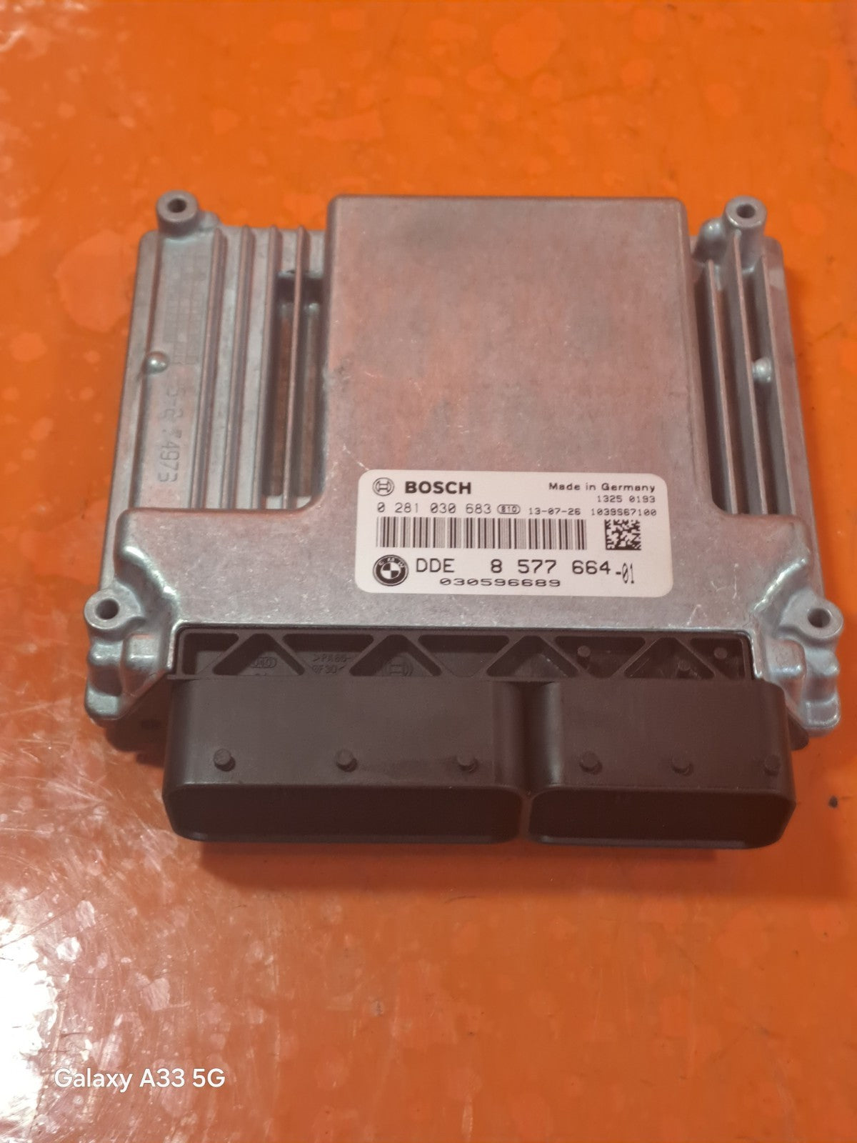 ✅2013 BMW 1 SERIES E88 ENGINE CONTROL UNIT ECU 8577664 + WARRANTY A348 - Image 1