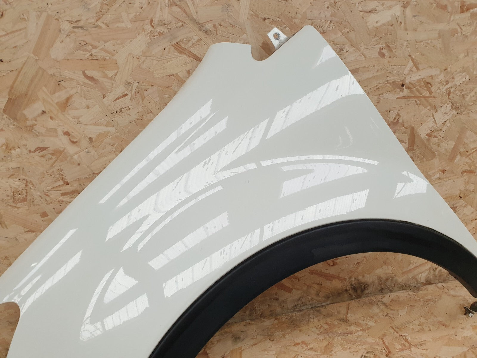✅2016 Ssangyong Korando Front Left Wing Fender Panel White + Warranty A138 - Image 3