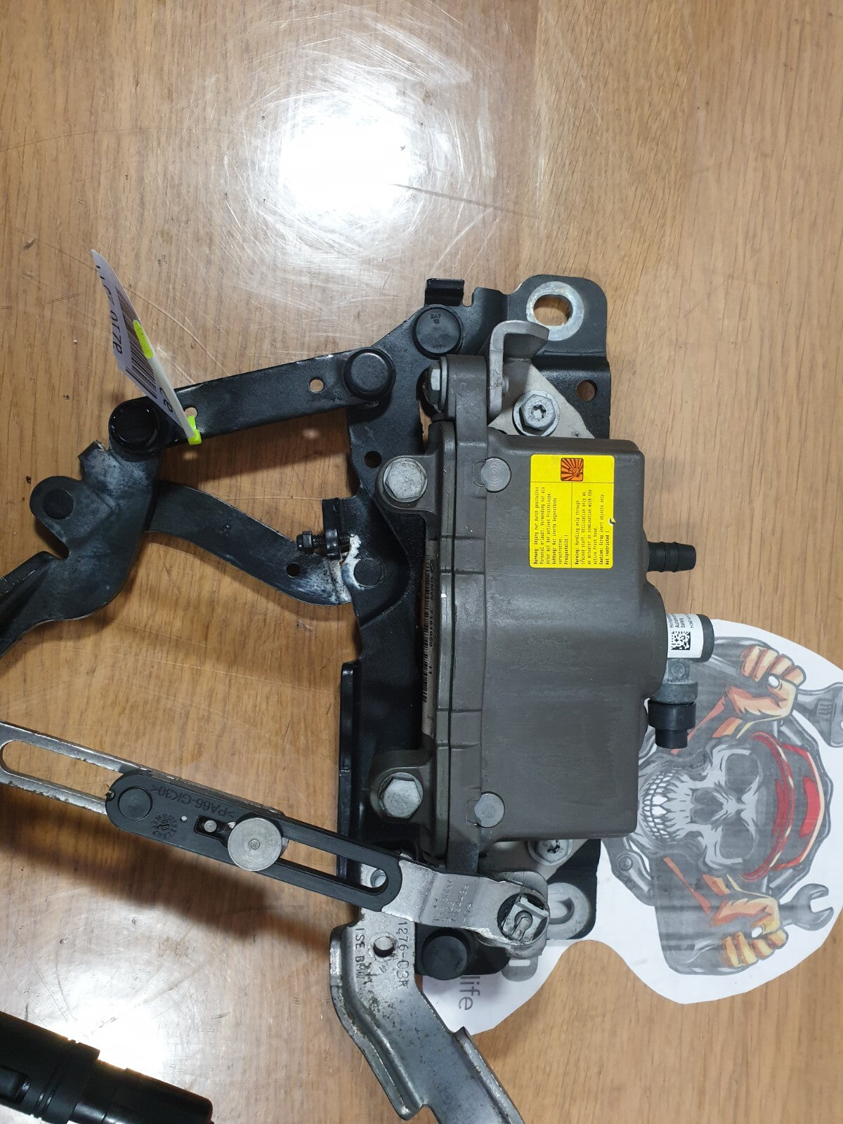 2010 BMW 5 SERIES F11 2.0D BONNET HINGE & ACTUATOR SET 7191050 7191049 A216 - Image 12