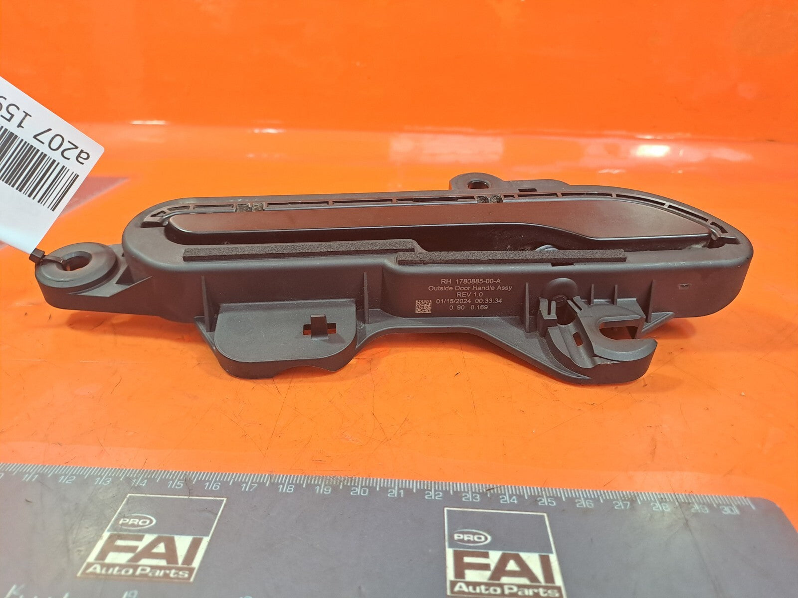 2024 TESLA MODEL 3 LONG FRONT RIGHT EXTERIOR DOOR HANDLE 1780885-00-A A207 - Image 4
