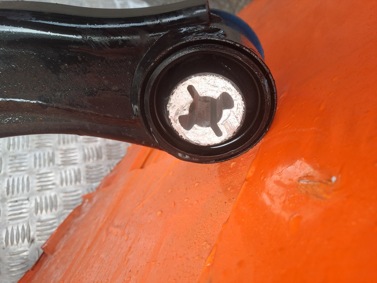 ebay-src:https://i.ebayimg.com/00/s/mtiwmfgxnjaw/z/qboaaesw2npqirh-/$_57.jpg