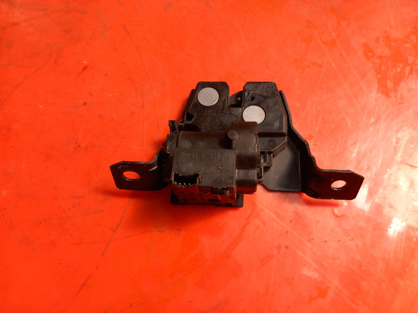 ebay-src:https://i.ebayimg.com/00/s/mtiwmfgxnjaw/z/kfyaaeswvw9qhqdk/$_57.jpg