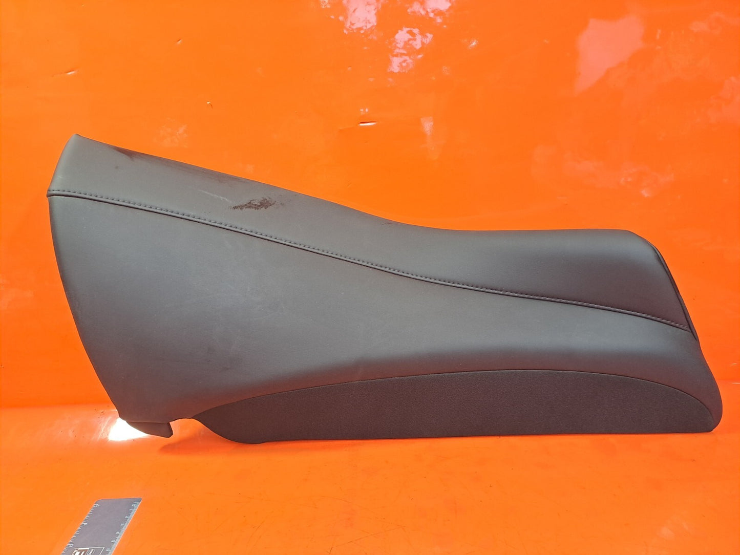 TESLA MODEL 3 LONG 2024 REAR SEAT RIGHT CUSHION 1836648-03-B Warranty A207 - Image 1