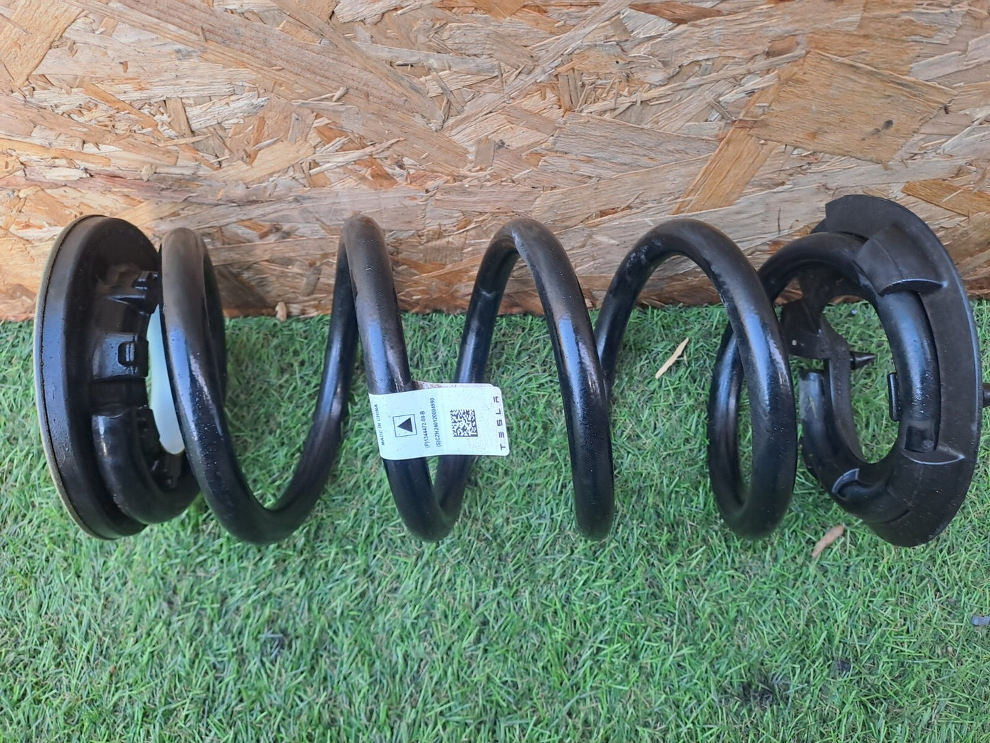 2024 TESLA MODEL 3 LONG REAR RIGHT COIL SPRING 1344472-00-B + WARRANTY A207 - Image 11