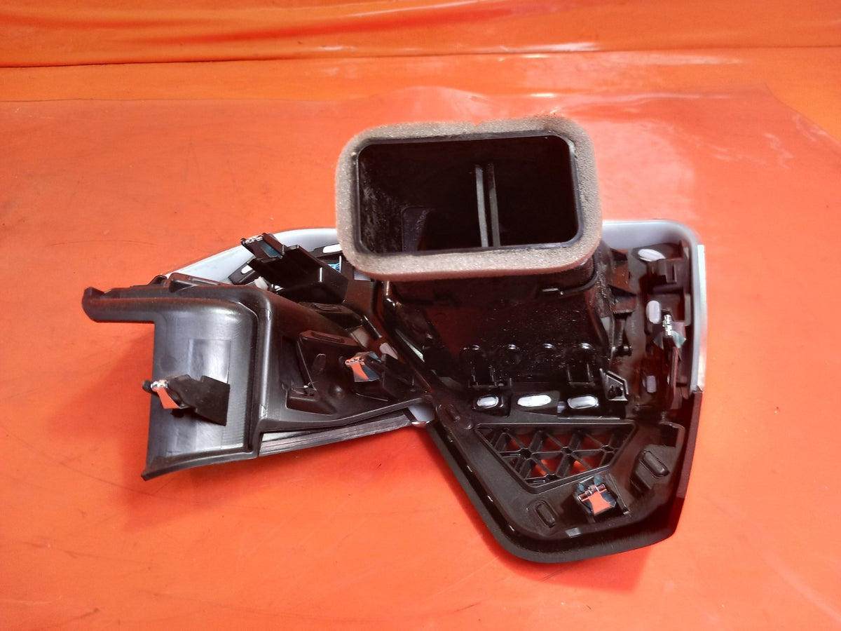 ebay-src:https://i.ebayimg.com/00/s/mtiwmfgxnjaw/z/ubwaaeswja9qgtin/$_57.jpg