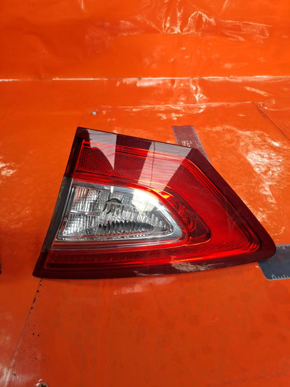 ✅FORD MONDEO MK5 2016 REAR INNER TAIL LIGHT PAIR DS73-13A603-KD Warranty A292 - Image 3