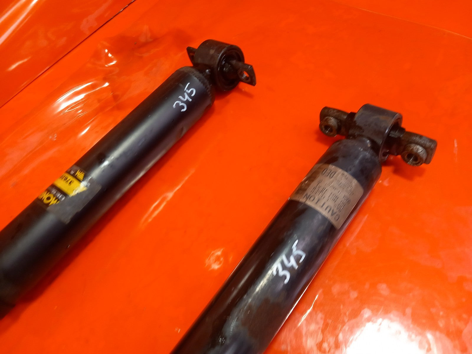 Ford Galaxy Zetec 2.0 Diesel 2019 Rear Shock Absorbers Pair F1GC18080DEA A345 - Image 9